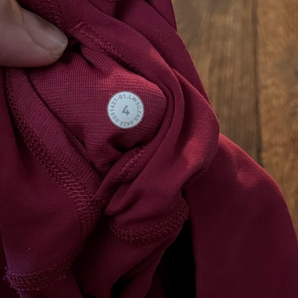 LULULEMON Vibrant Pink High-Waisted Leggings Size 4 - Picture 4 of 5